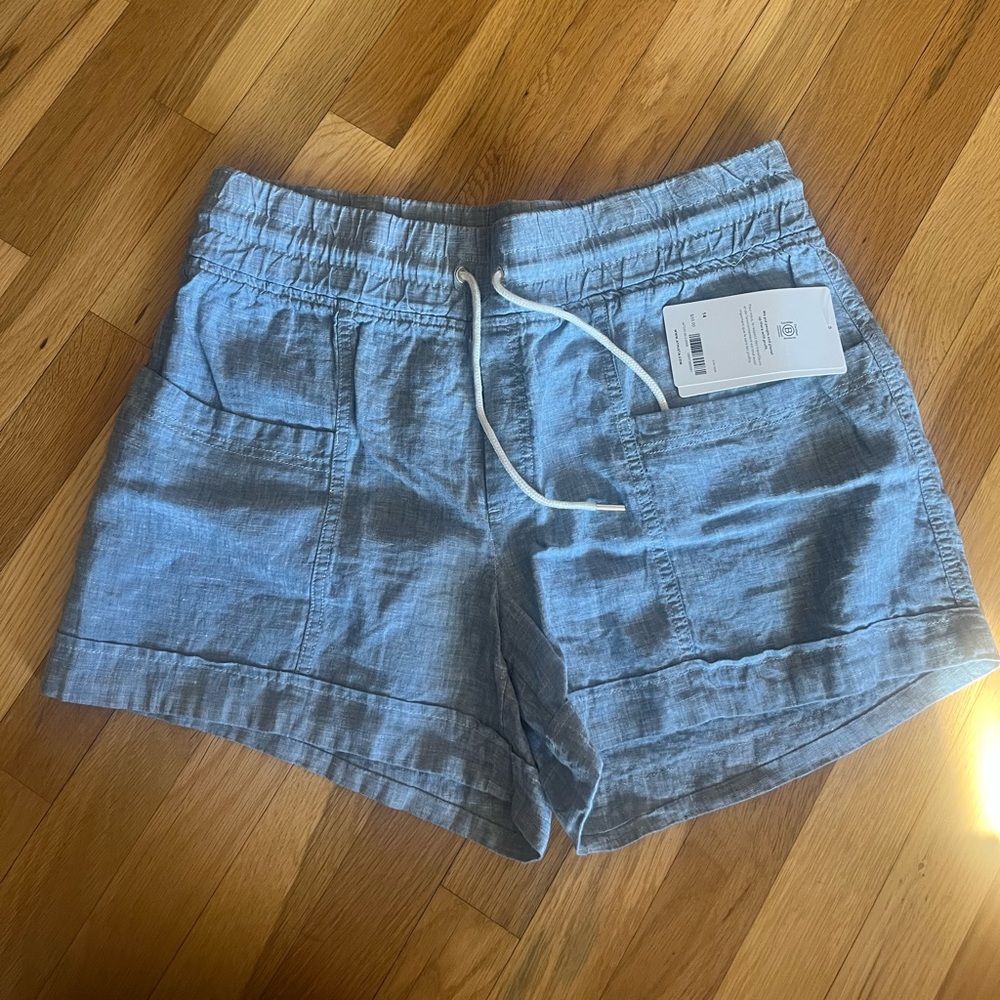 Athleta Cabo Linen 4” short Chambray Blue Size 14